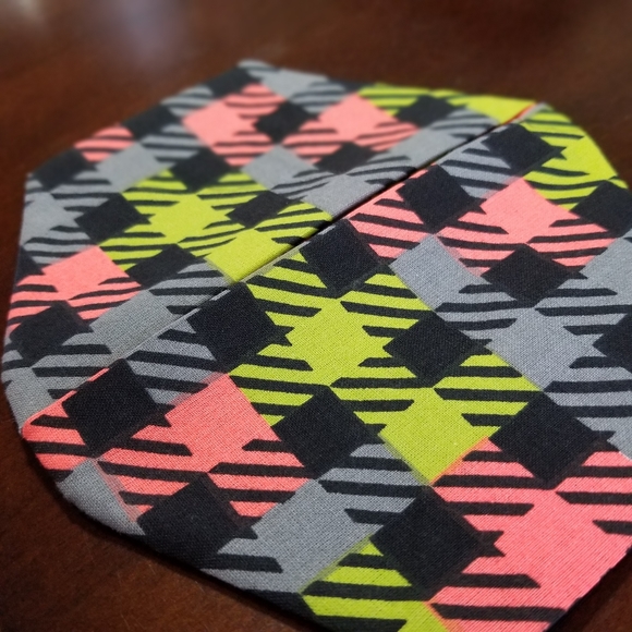 Kids - Neon 80s Style Cotton Facemask - Picture 5 of 8